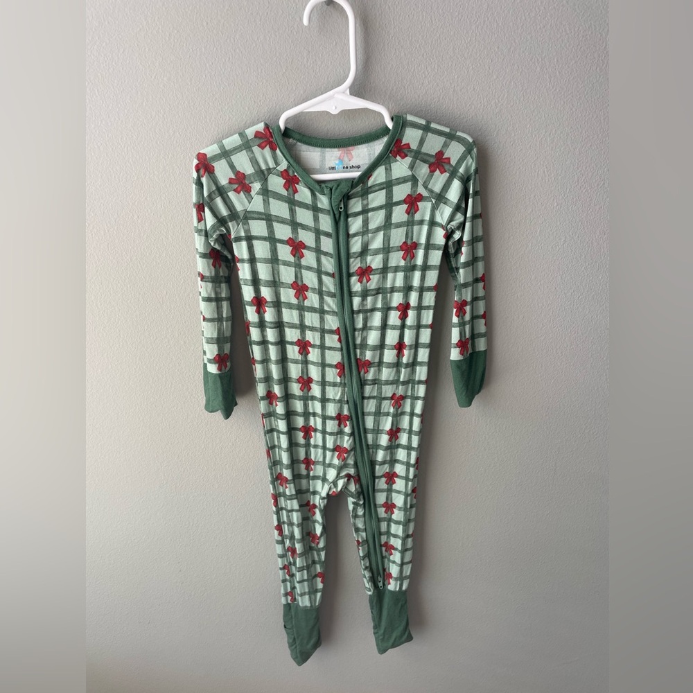 Little One Shop Gift Wrapped Bamboo Sleeper Christmas Zippy